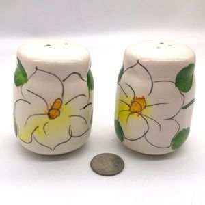 Ceramic Hand Painted Magnolia Flower Salt & Pepper Shaker’s